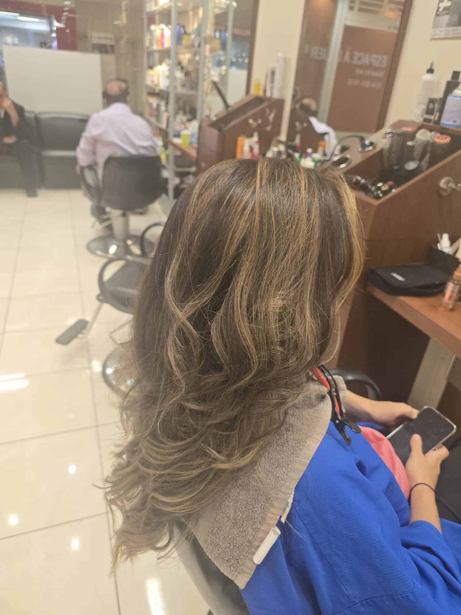 Couleur femme — Coiffure Shampooing & Cie